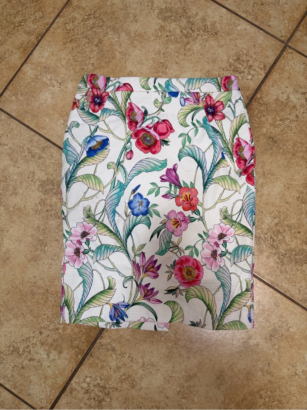 Ann Taylor White Floral Pencil Skirt